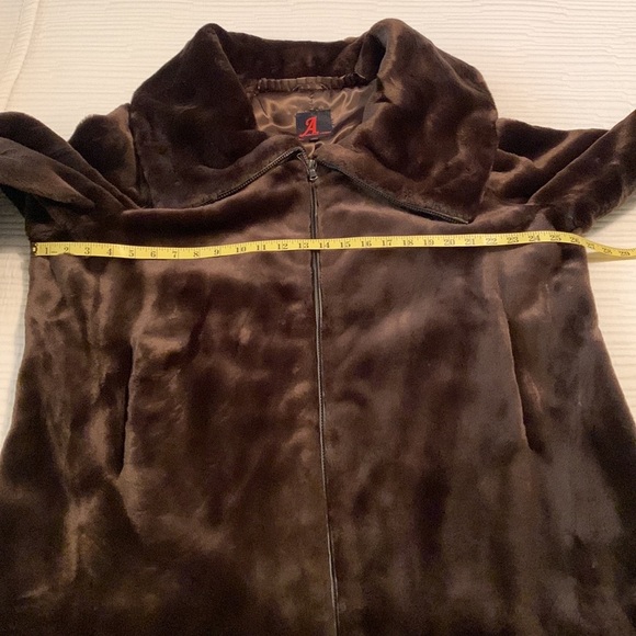 NEW Adrienne Landau Women’s Brown Faux Fur Jacket - Picture 14 of 16